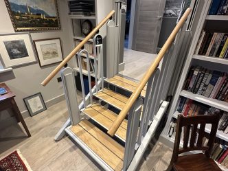Platform lift stair in a study